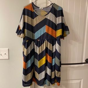 Short sleeve dress